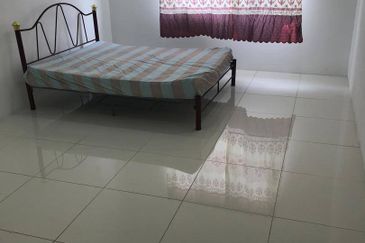 Ipoh botani panorama lapangan partial furnished 2.5 sty house for rent