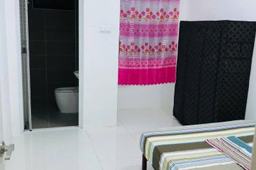 Ipoh botani panorama lapangan partial furnished 2.5 sty house for rent