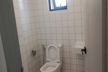 Ipoh garden Palazzo fully furnished gated guarded 2 rooms condo for rent