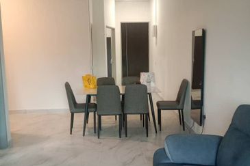 Ipoh garden Palazzo fully furnished gated guarded 2 rooms condo for rent