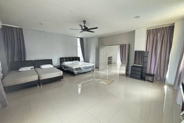 Ipoh lahat mines fully furnished  3 storey bungalow house for rent