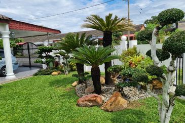 Ipoh bercham bandar baru putra fully furnished single storey corner house for rent