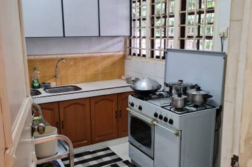 Ipoh bercham bandar baru putra fully furnished single storey corner house for rent