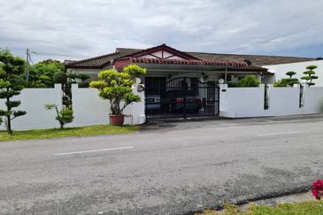 Ipoh bercham bandar baru putra fully furnished single storey corner house for rent
