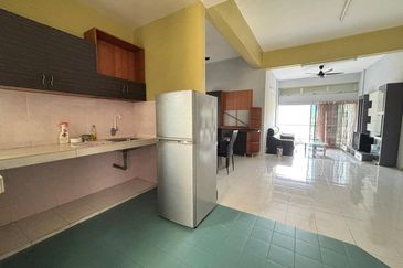 Ipoh desa tambun fully furnished corner unit condo for rent