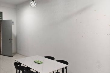 Ipoh meru chepor partial furnished double storey house for rent