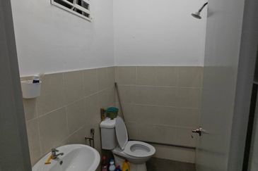 Ipoh meru chepor partial furnished double storey house for rent