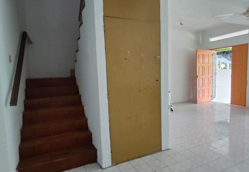 Ipoh menglembu falim taman mas double storey house for sale