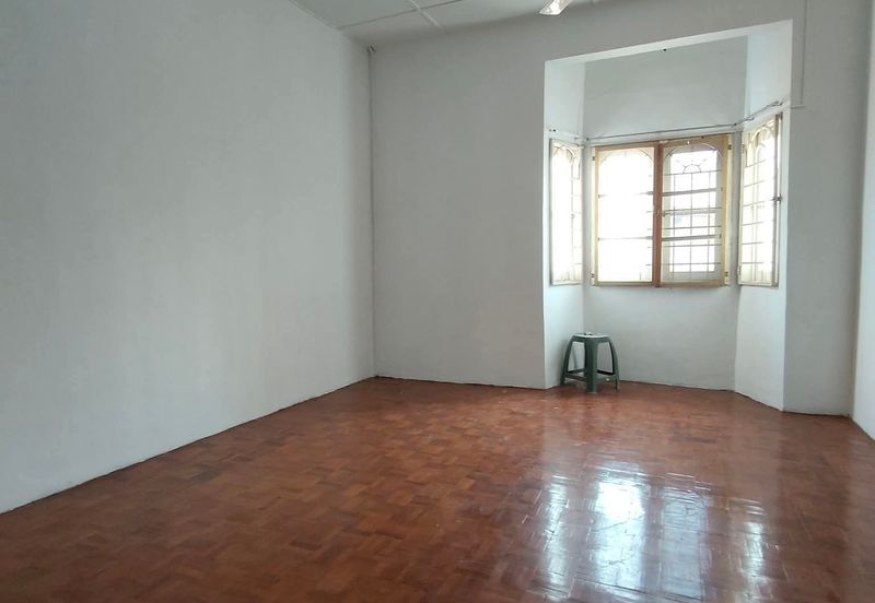 Ipoh menglembu falim taman mas double storey house for sale