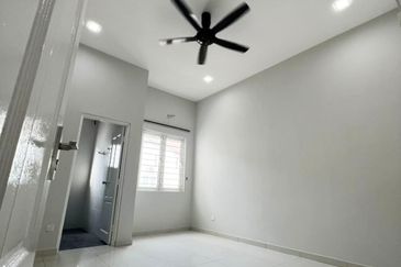 Ipoh botani beringin partial furnished 2 storey house for rent