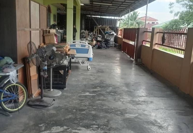 Ipoh buntong renovated single storey bungalow house for sale