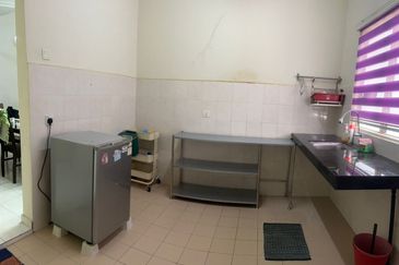 Ipoh bercham pakatan jaya fully furnished double storey house for rent