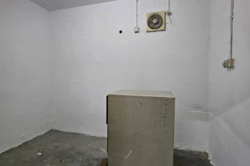 Ipoh pasir pinji nice location ground floor shoplot for rent