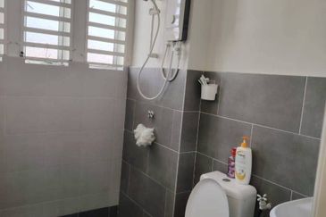 Perak batu gajah metro pengkalan fully furnished double storey house for rent