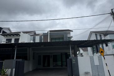 Ipoh lahat renovated super big double storey semi-d house for sale