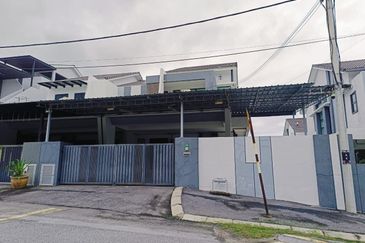 Ipoh lahat renovated super big double storey semi-d house for sale