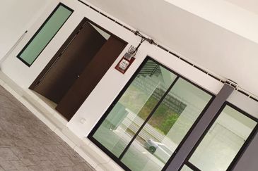 Ipoh lahat renovated double storey semi-d house for rent