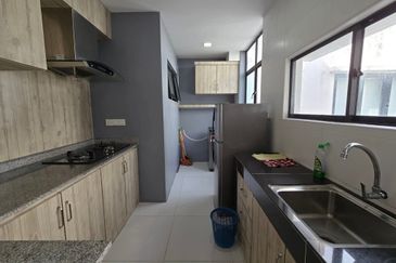 Ipoh botani treetop fully furnished renovated 3 rooms condo for rent