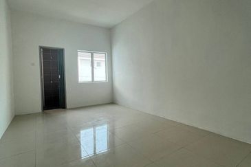 Ipoh lahat mossey hill double storey house for rent