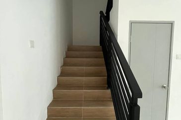 Ipoh lahat mossey hill double storey house for rent