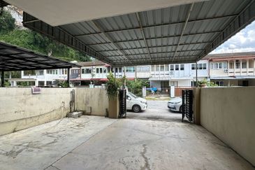 Ipoh garden east fully furnished renovated double storey house for rent