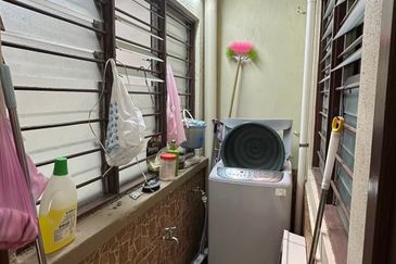 Ipoh garden east fully furnished renovated double storey house for rent