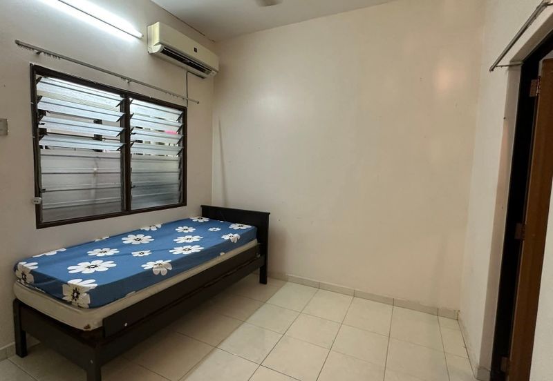 Ipoh garden east fully furnished renovated double storey house for rent