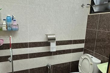 Ipoh garden east fully furnished renovated double storey house for rent