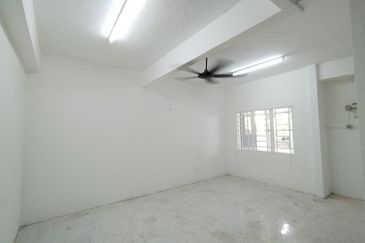 Ipoh Simpang Pulai renovated extended double storey house for sale