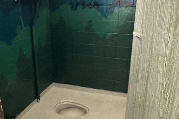 Ipoh pengkalan indah double storey house for rent