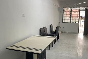 Ipoh pengkalan pinji mewah partial furnished single storey house for rent