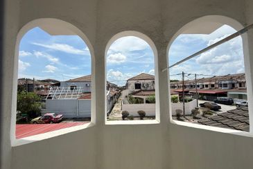 Ipoh taman soong choon fully furnished double storey house for rent