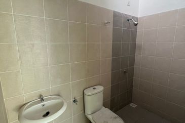 Ipoh klebang gated guarded single storey new semi-d house for rent