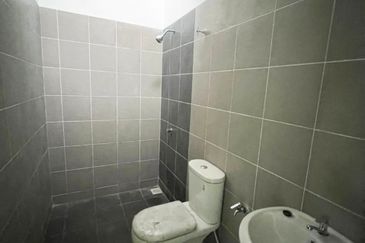 Ipoh klebang gated guarded single storey new semi-d house for rent