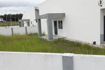 Ipoh tanjung rambutan single storey corner house for rent