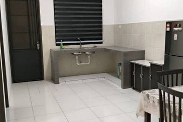 Ipoh tasek lake garden fully furnished single sty house for rent