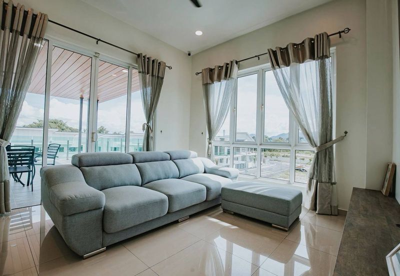 Ipoh pasir puteh renovated with pool 2.5 sty semi-d house for sale