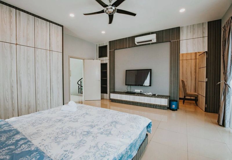 Ipoh pasir puteh renovated with pool 2.5 sty semi-d house for sale