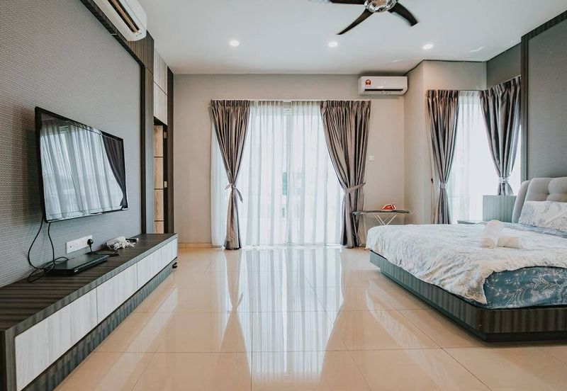 Ipoh pasir puteh renovated with pool 2.5 sty semi-d house for sale