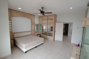Ipoh botani palma fully furnished double storey house for rent