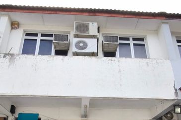 Ipoh garden east nice location ground floor shoplot for rent