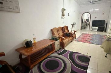 Ipoh bercham empty unit single storey house for rent