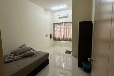Ipoh klebang bayu partial furnished double storey house for rent