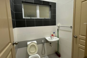 Ipoh klebang bayu partial furnished double storey house for rent