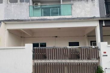 Ipoh bercham anjung fully furnished double storey house for rent