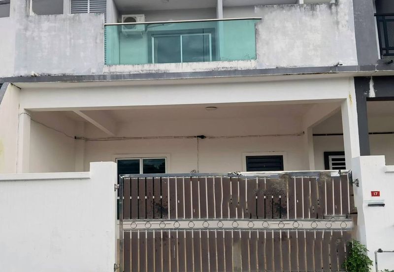 Ipoh bercham anjung fully furnished double storey house for rent
