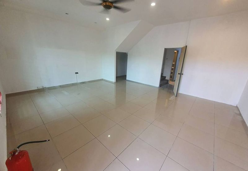 Ipoh bercham anjung fully furnished double storey house for rent