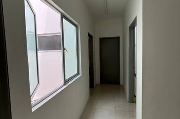 Ipoh meru scientex gated guarded double storey house for rent