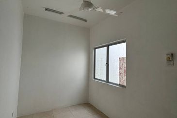 Ipoh meru scientex gated guarded double storey house for rent