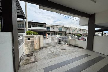 Ipoh meru scientex gated guarded double storey house for rent